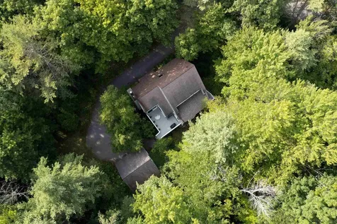84 Fairway Lane New London NH 03257