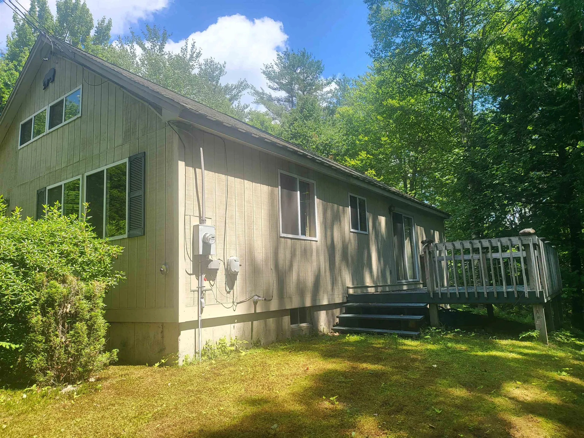 28 Cuttyhunk Road Thornton NH 03285