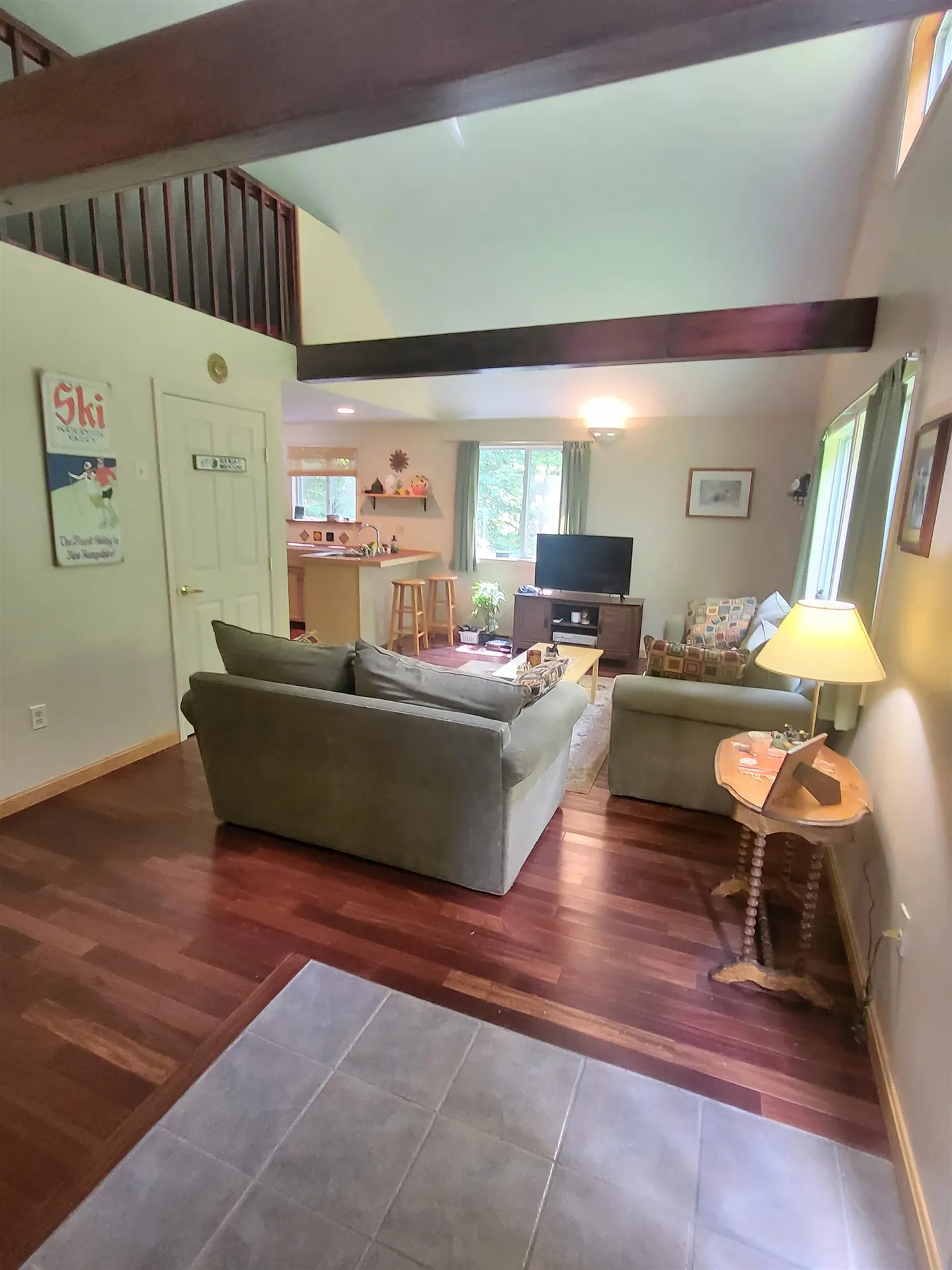 28 Cuttyhunk Road Thornton NH 03285