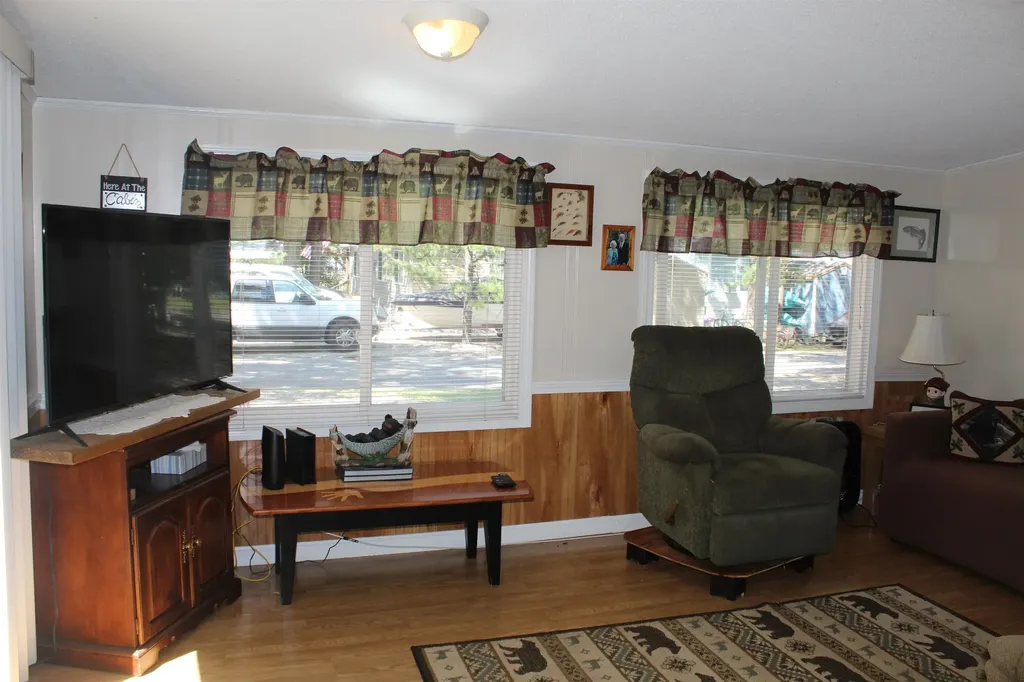 15 Piper Trail Freedom NH 03836