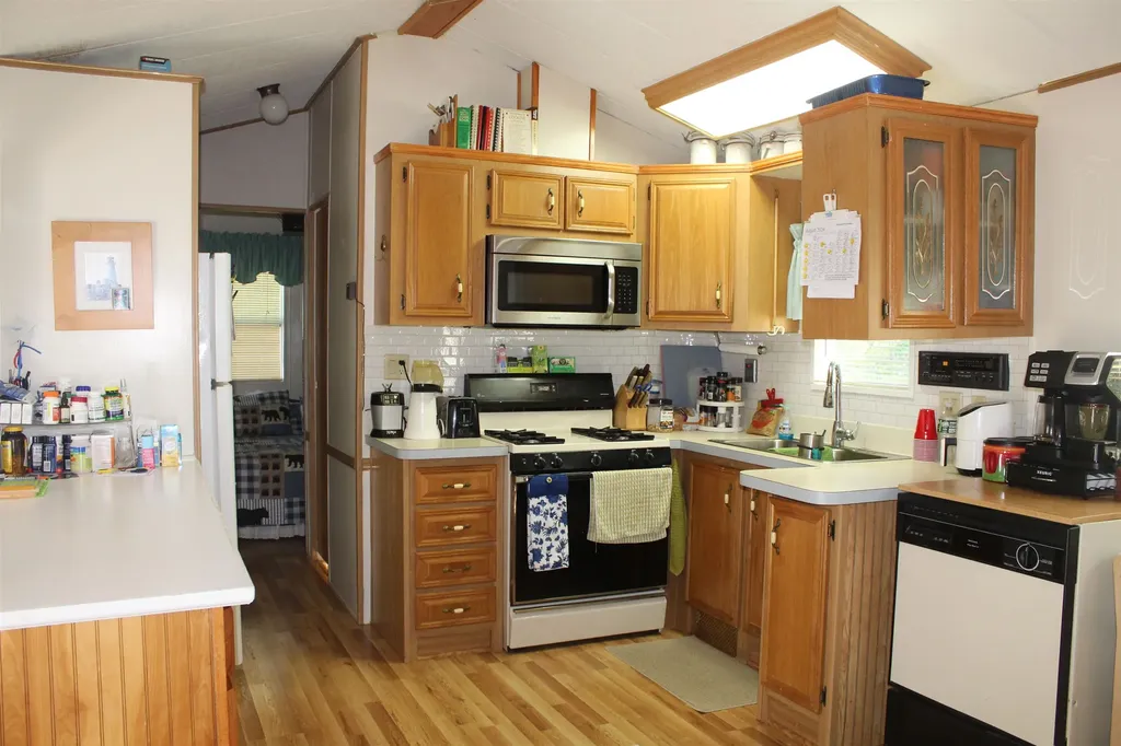 15 Piper Trail Freedom NH 03836