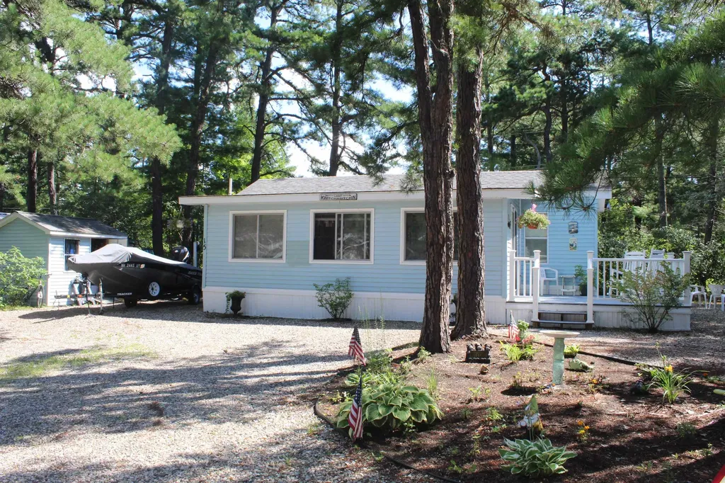 15 Piper Trail Freedom NH 03836