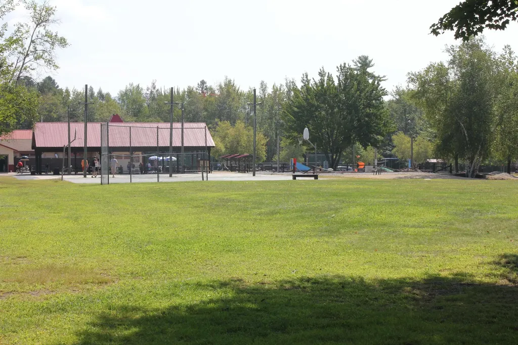 15 Piper Trail Freedom NH 03836