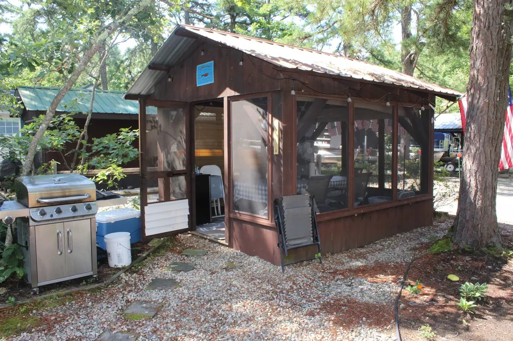 15 Piper Trail Freedom NH 03836
