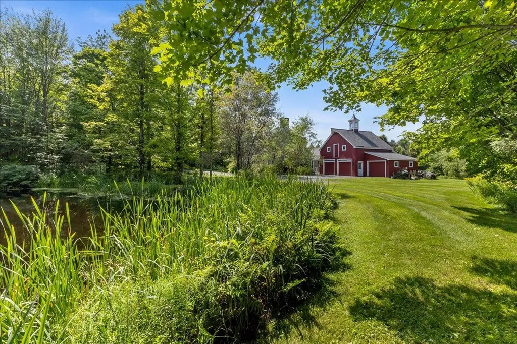 87 Whitney Lane Stowe VT 05672