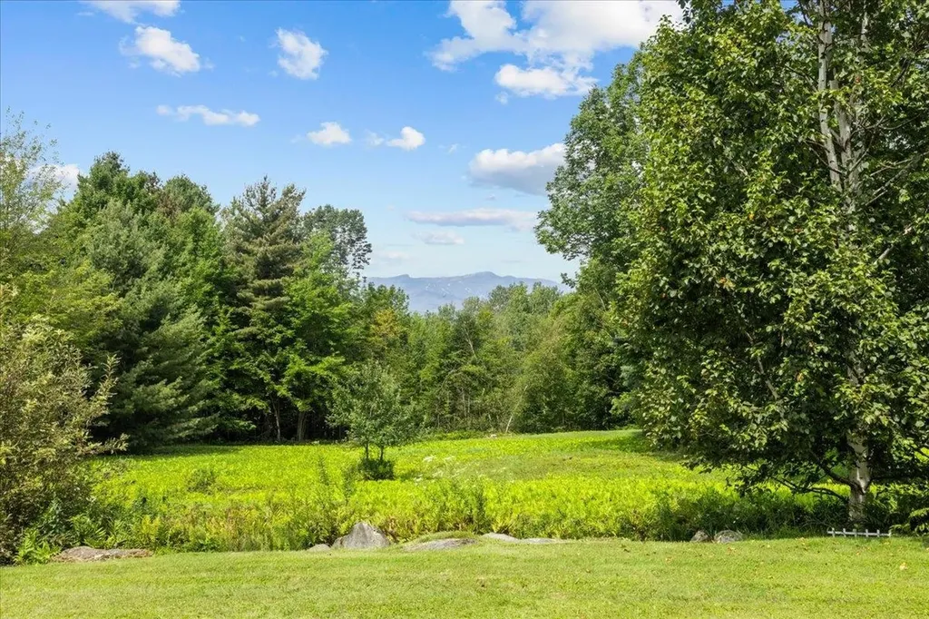87 Whitney Lane Stowe VT 05672