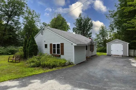 34 Pine Street Newbury NH 03255
