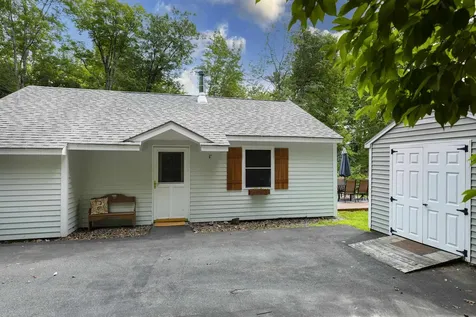 34 Pine Street Newbury NH 03255