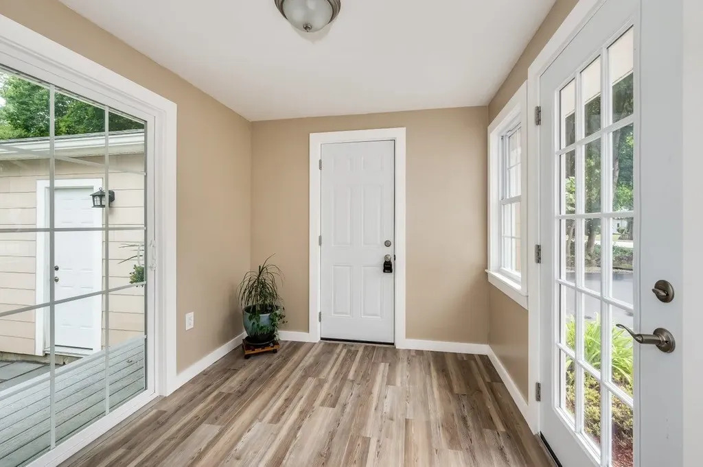 43 Ten Rod Road Rochester NH 03867