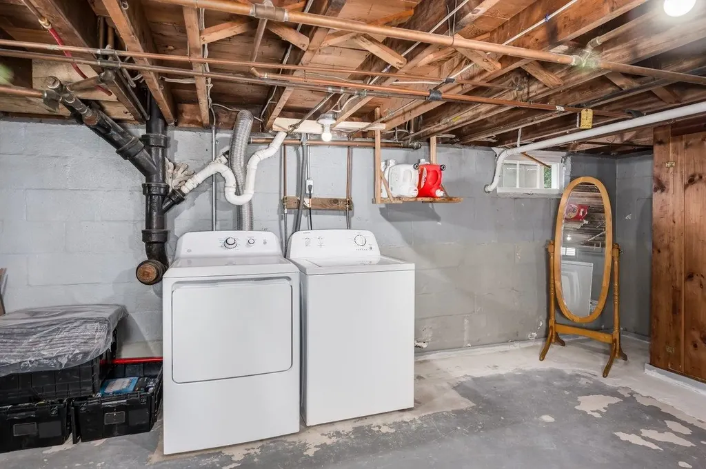 43 Ten Rod Road Rochester NH 03867