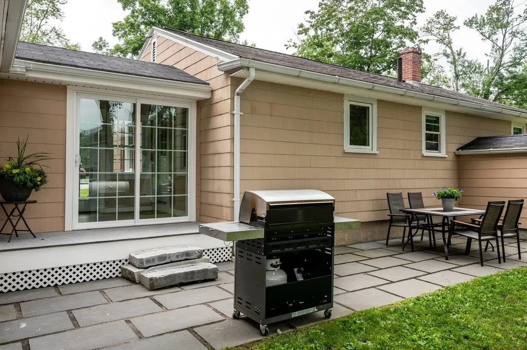 43 Ten Rod Road Rochester NH 03867