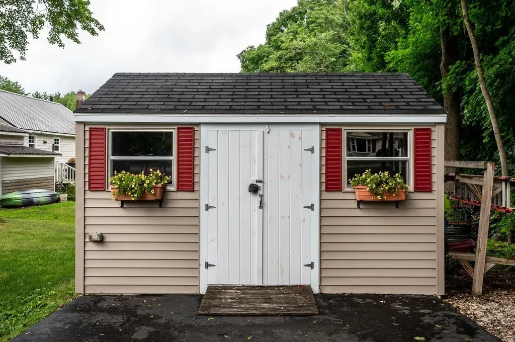 43 Ten Rod Road Rochester NH 03867
