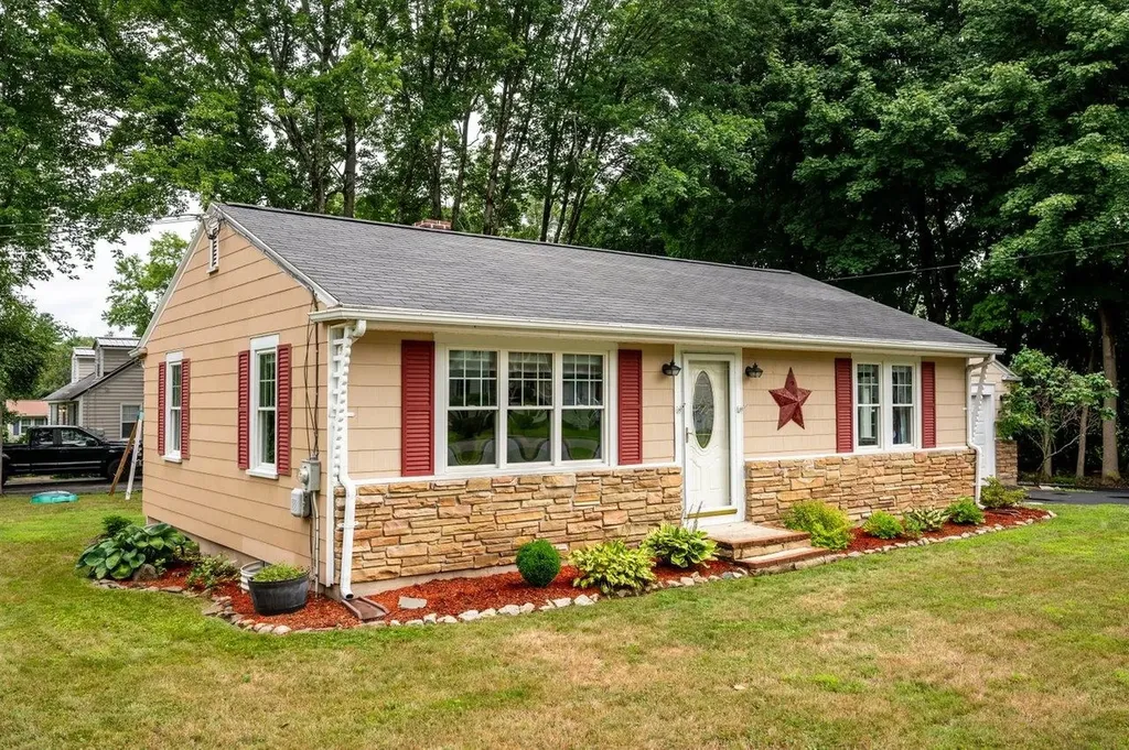 43 Ten Rod Road Rochester NH 03867
