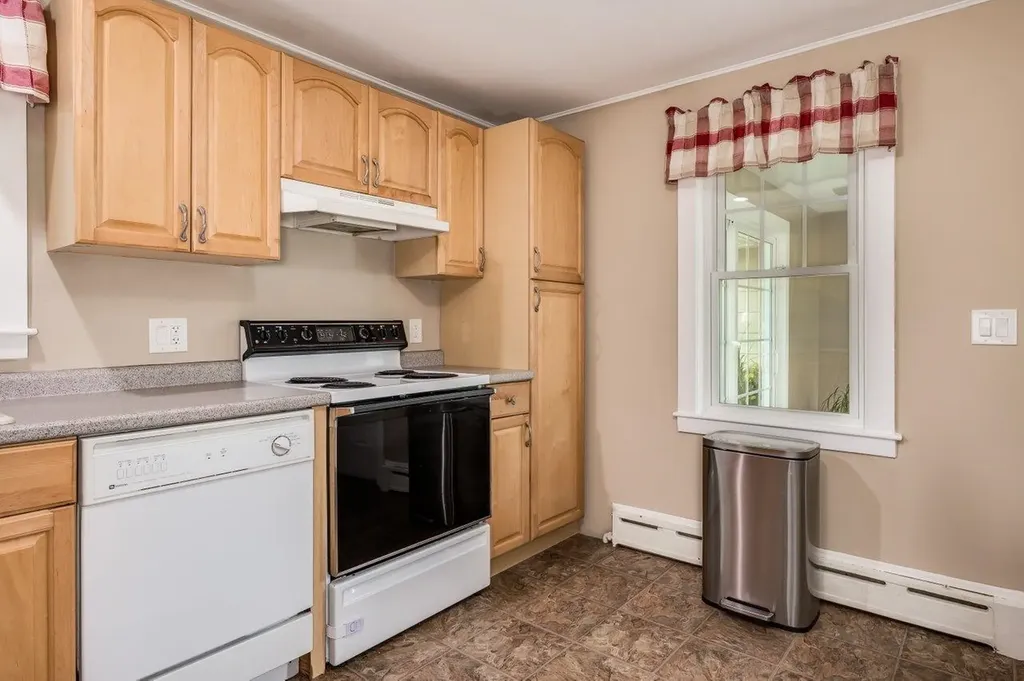 43 Ten Rod Road Rochester NH 03867