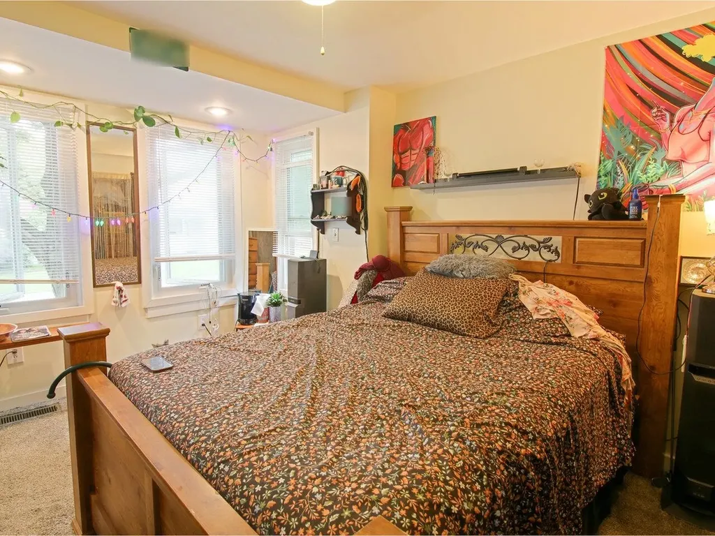 7 Monroe Street Burlington VT 05401