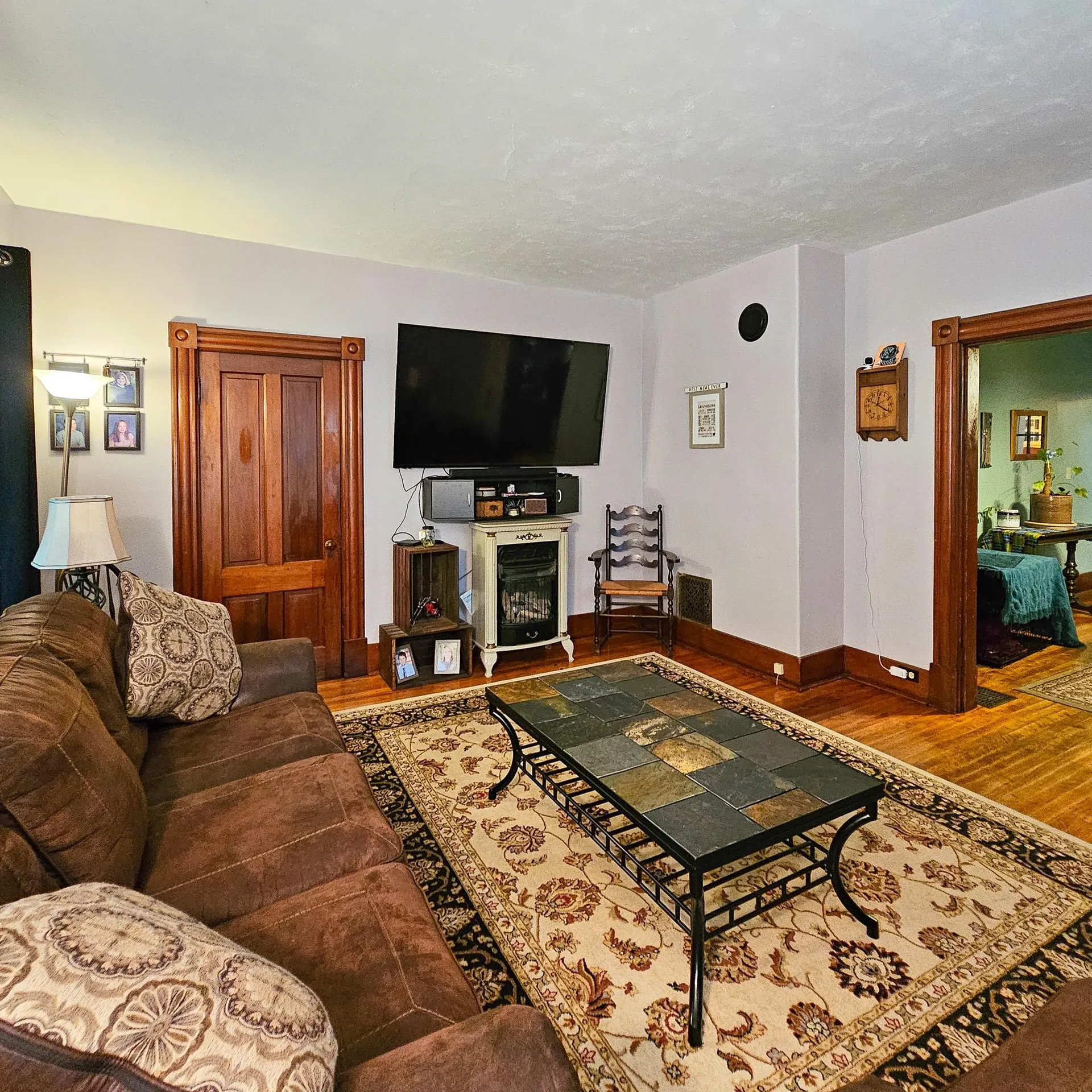 20 Pine Street Rockingham VT 05101