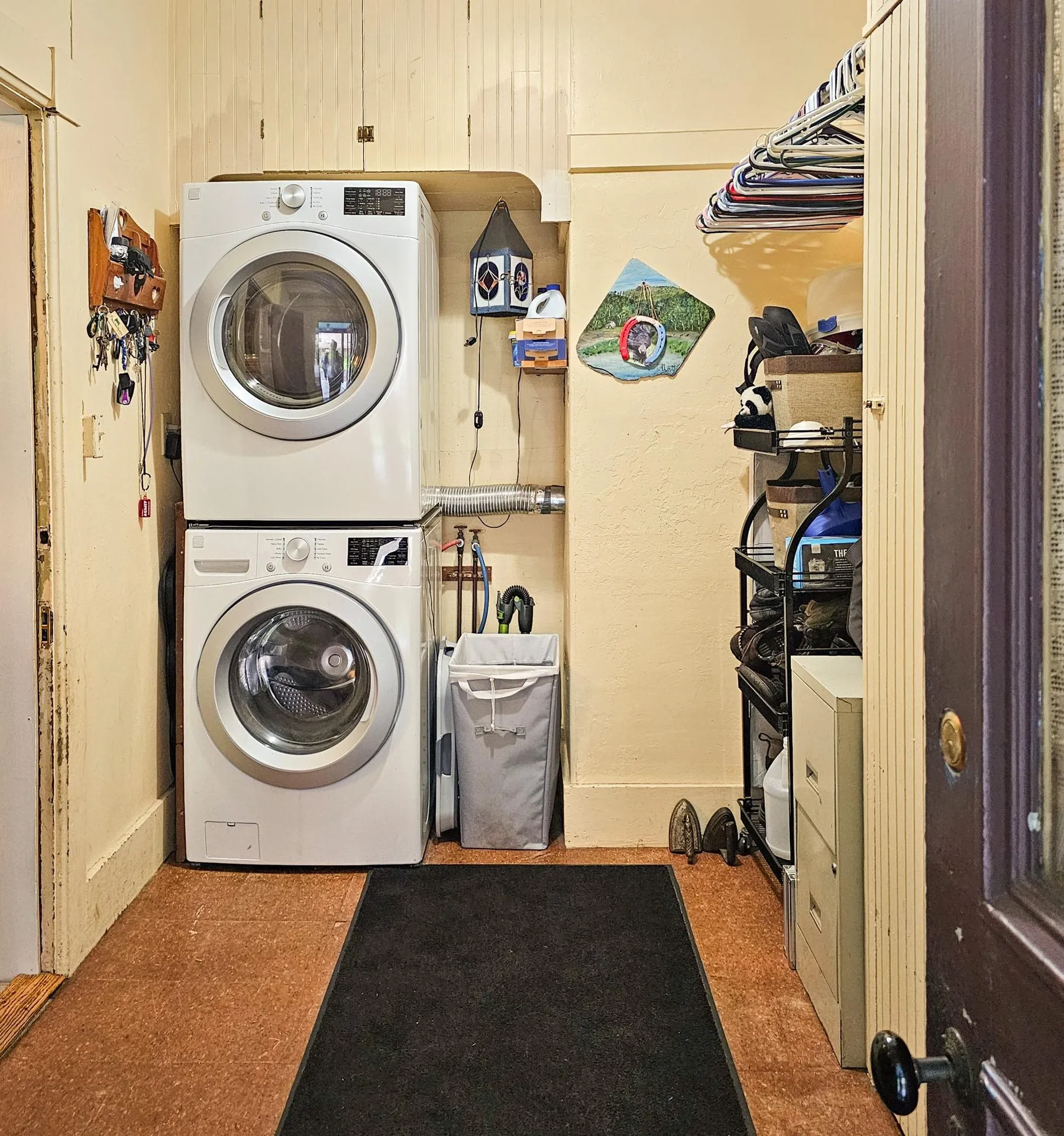 20 Pine Street Rockingham VT 05101