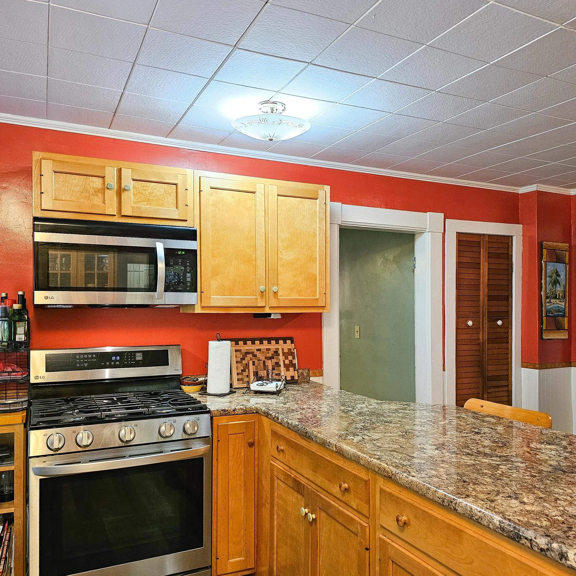 20 Pine Street Rockingham VT 05101
