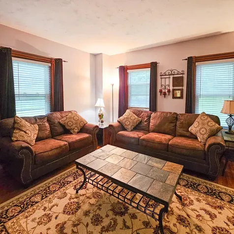 20 Pine Street Rockingham VT 05101