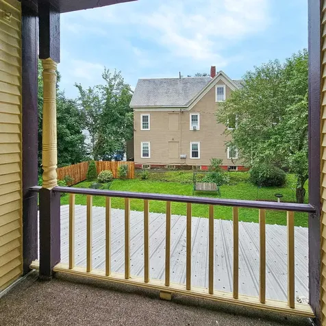 20 Pine Street Rockingham VT 05101