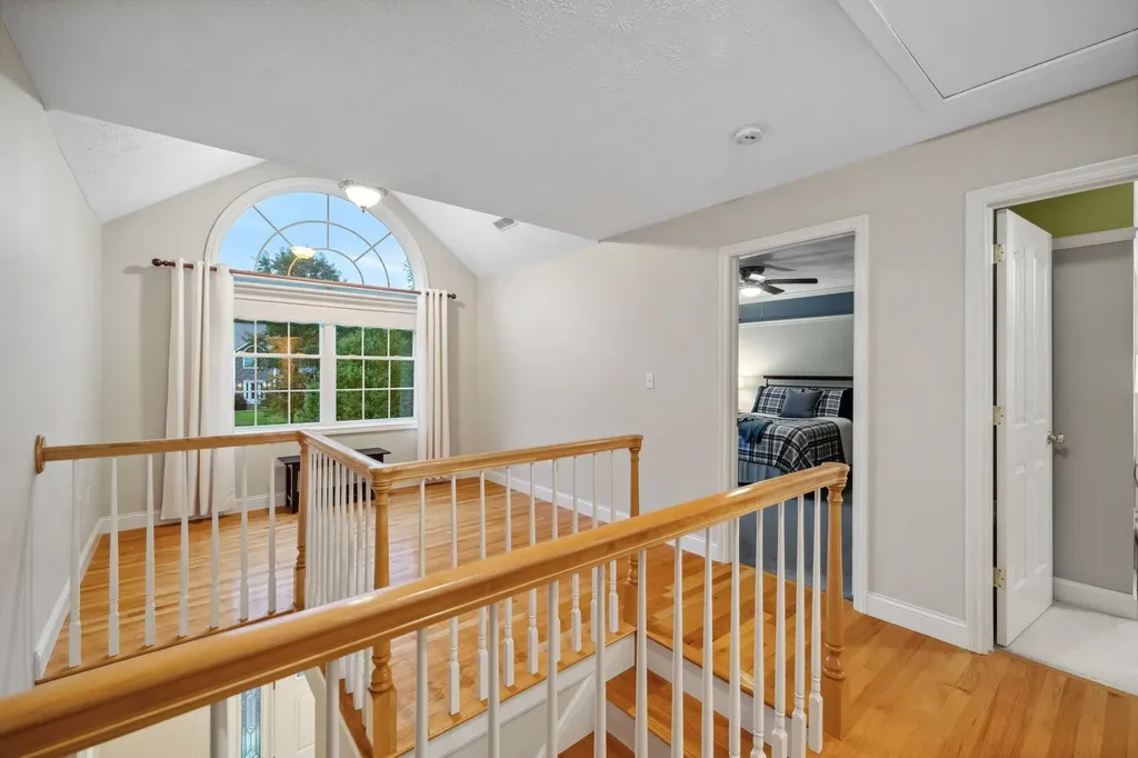 11 Gauthier Way Pelham NH 03076