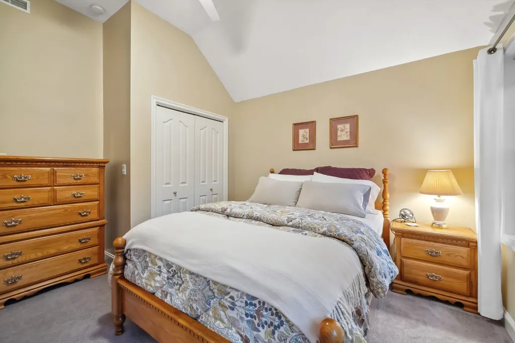 11 Gauthier Way Pelham NH 03076
