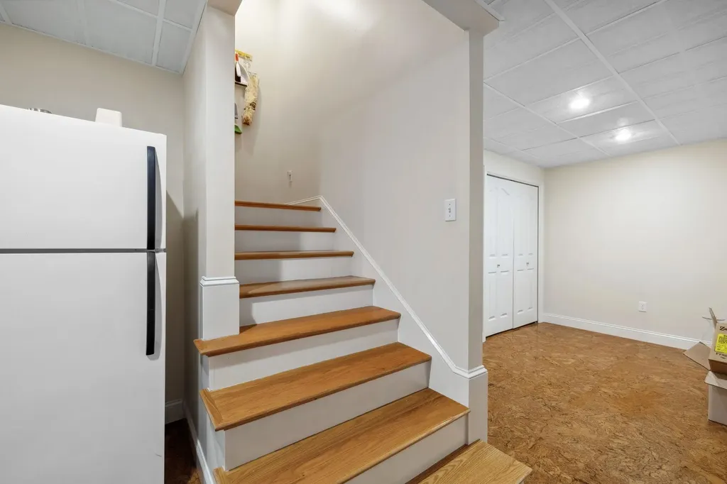 11 Gauthier Way Pelham NH 03076