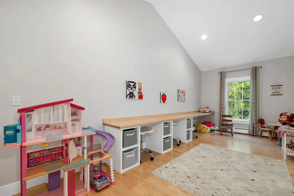 40 Lyford Road Brookfield NH 03872
