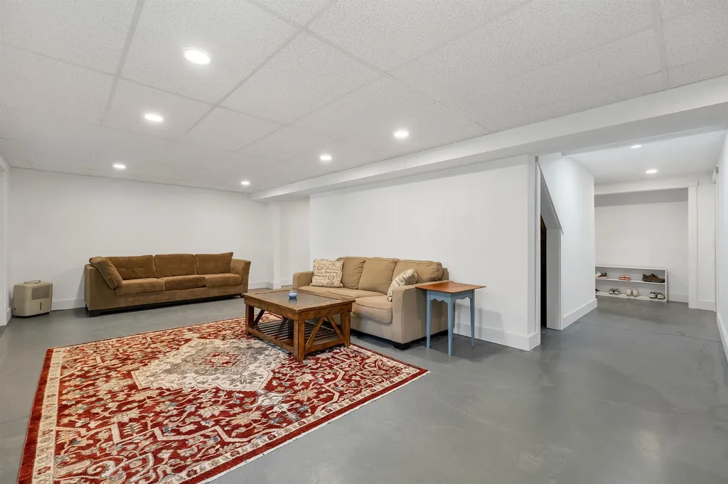 40 Lyford Road Brookfield NH 03872