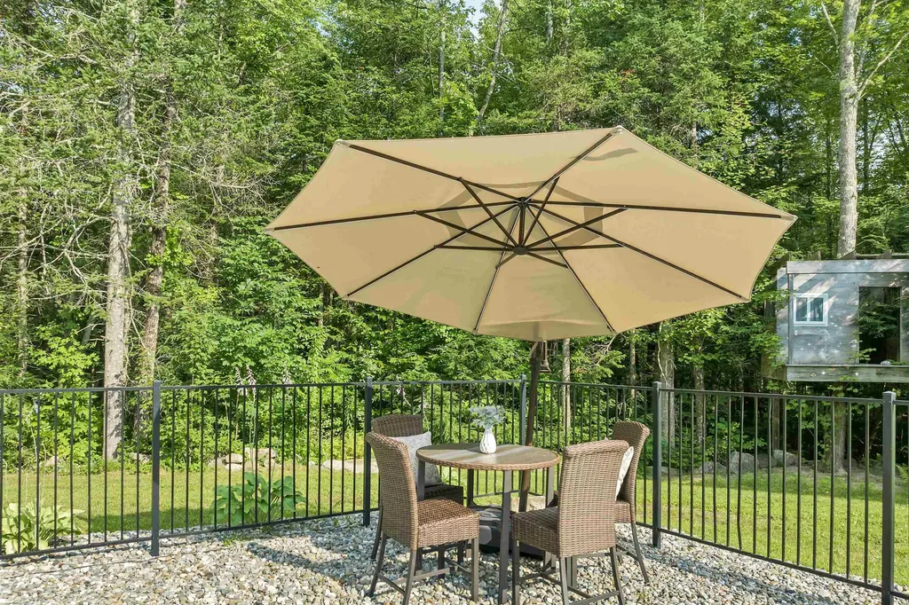 40 Lyford Road Brookfield NH 03872