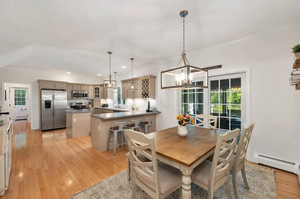 40 Lyford Road Brookfield NH 03872