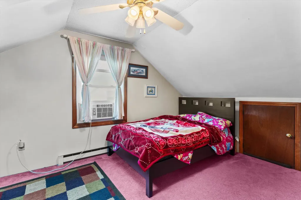 28 Bailey Avenue Manchester NH 03104