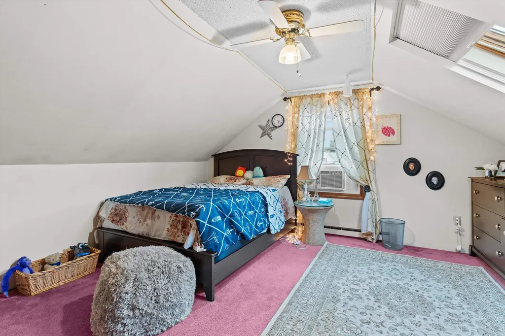28 Bailey Avenue Manchester NH 03104