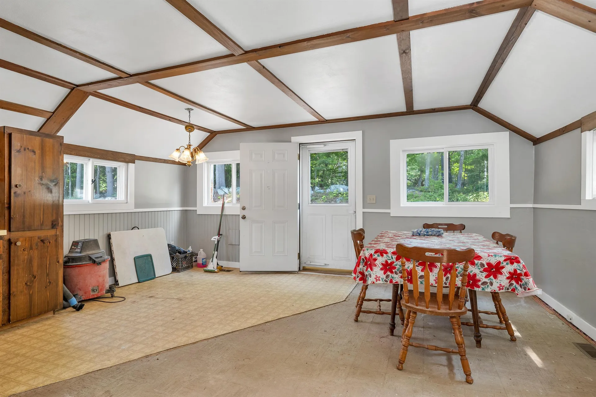 7 Roberts Cove Road Alton NH 03809