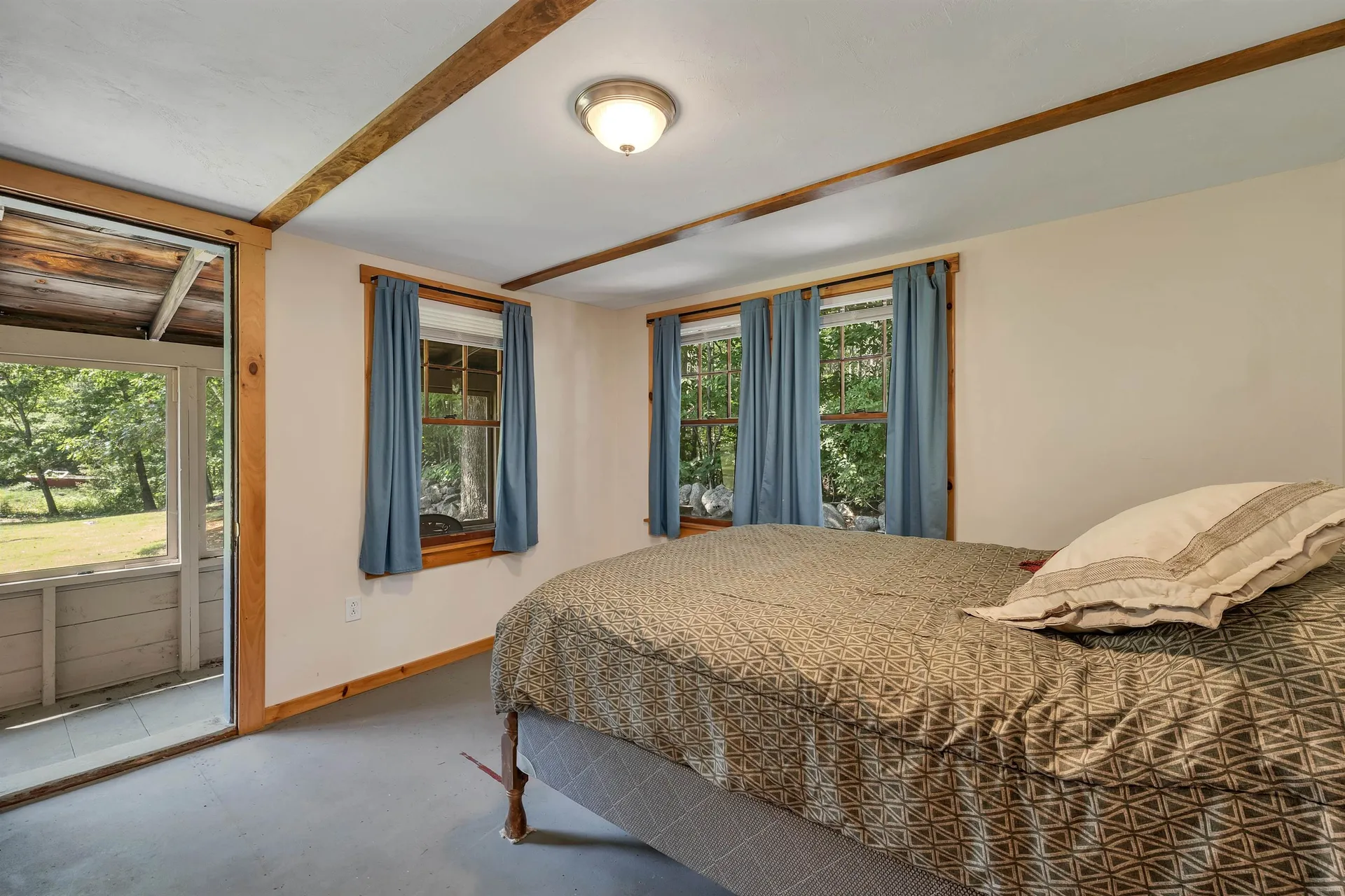 7 Roberts Cove Road Alton NH 03809