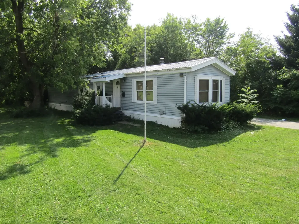 16 Lower Gilman Street St. Albans City VT 05478