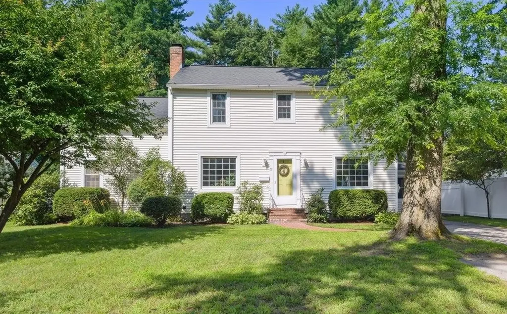31 Elsom Parkway South Burlington VT 05403