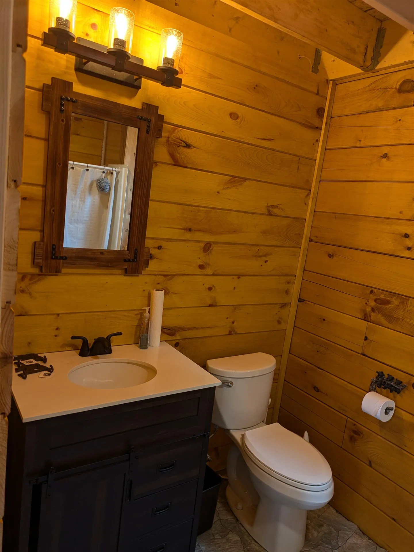 34 Goldilocks Lane Pittsburg NH 03592