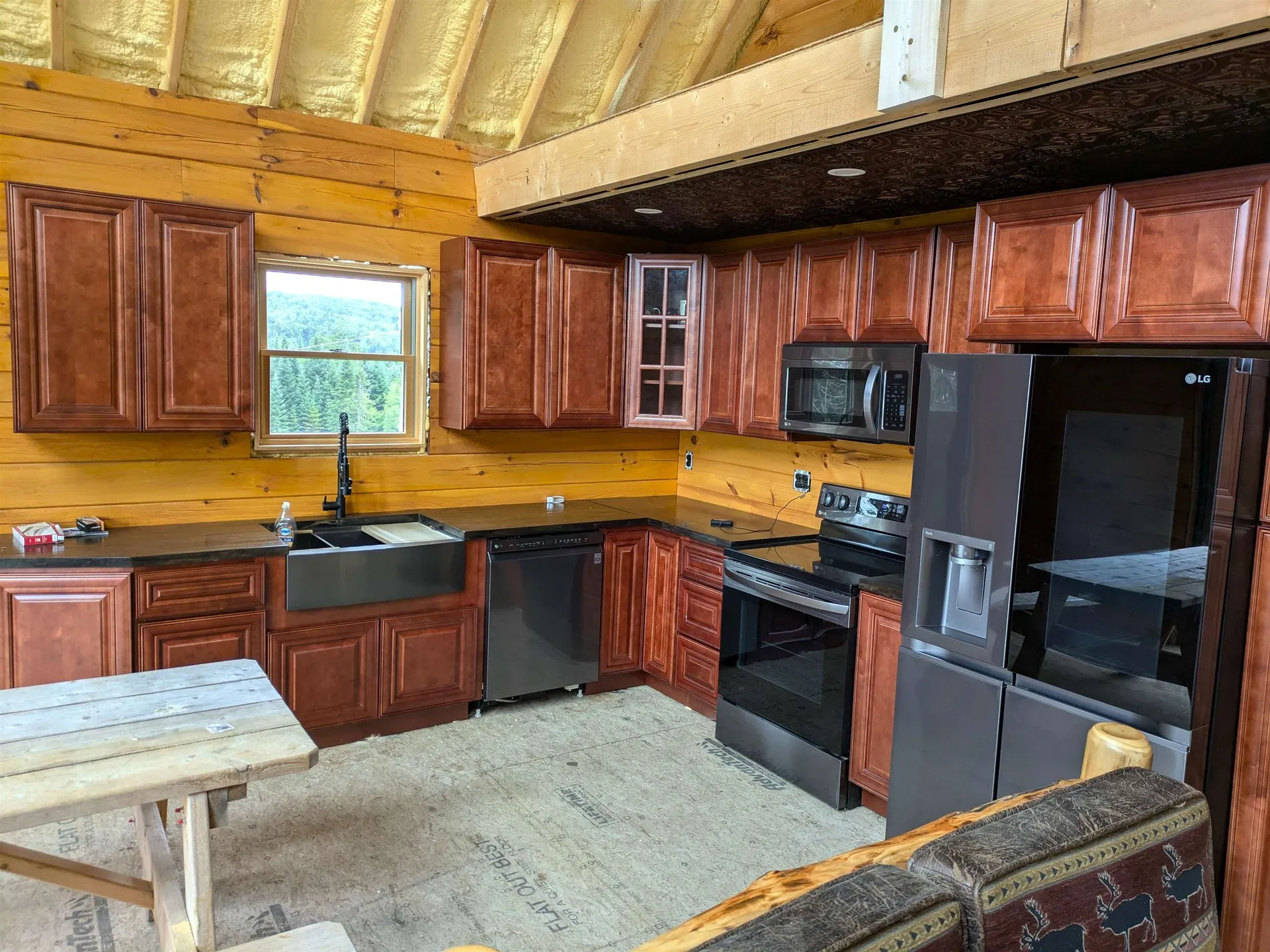 34 Goldilocks Lane Pittsburg NH 03592