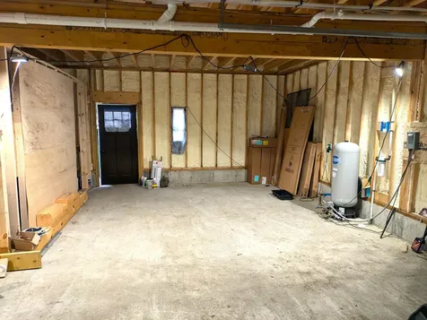 34 Goldilocks Lane Pittsburg NH 03592