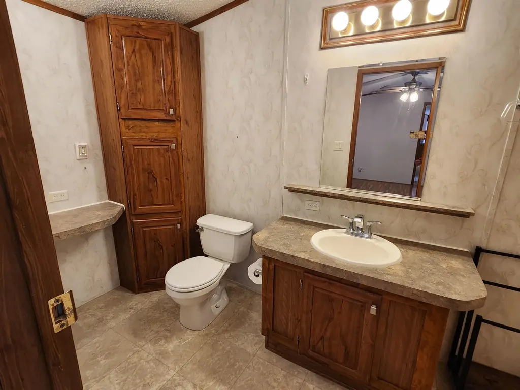 4 Pond Street Loudon NH 03307