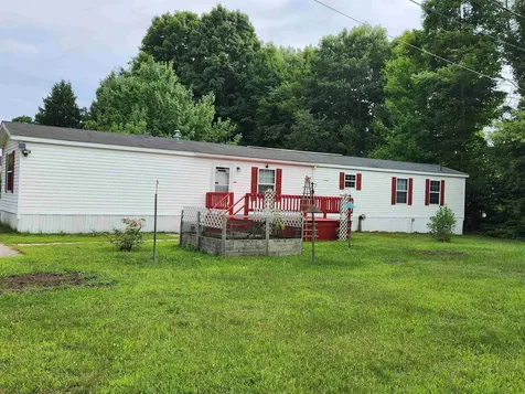 4 Pond Street Loudon NH 03307