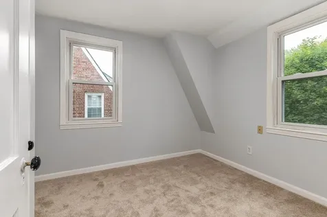 219 Concord Way Portsmouth NH 03801