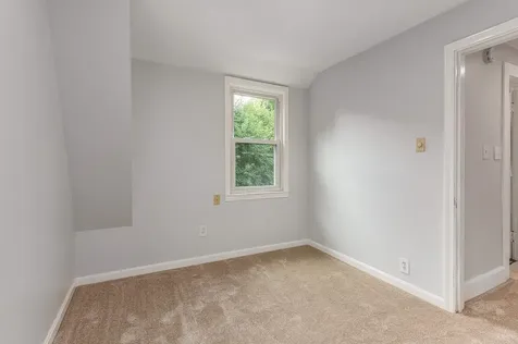 219 Concord Way Portsmouth NH 03801
