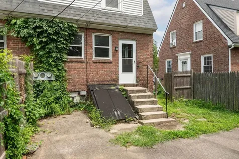 219 Concord Way Portsmouth NH 03801