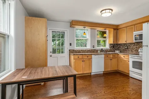 219 Concord Way Portsmouth NH 03801