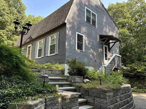 6 Ann Lane Fremont NH 03044