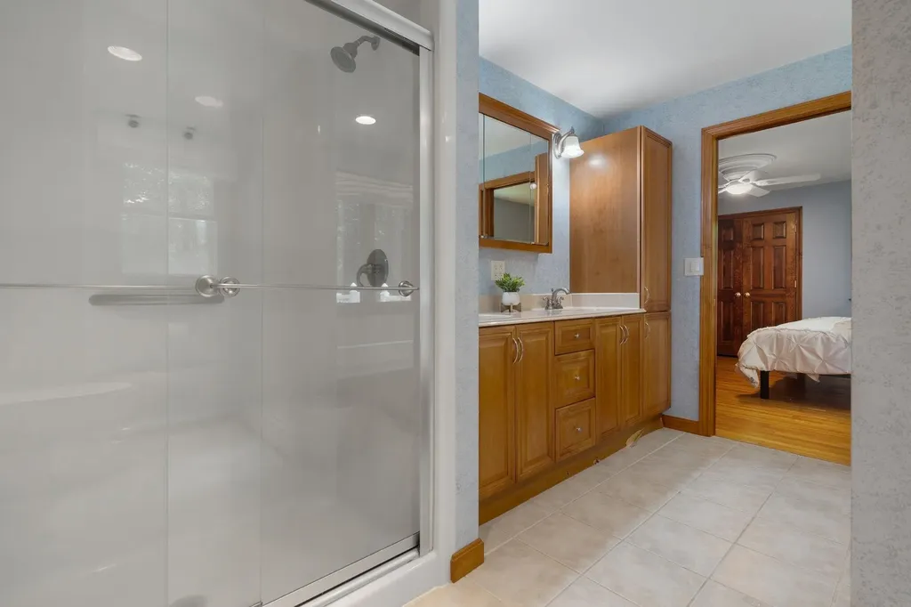 31 Poor Richards Drive Bow NH 03304