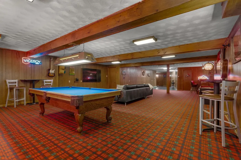 31 Poor Richards Drive Bow NH 03304