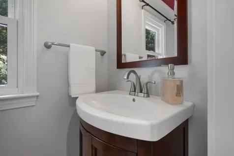 31 Poor Richards Drive Bow NH 03304